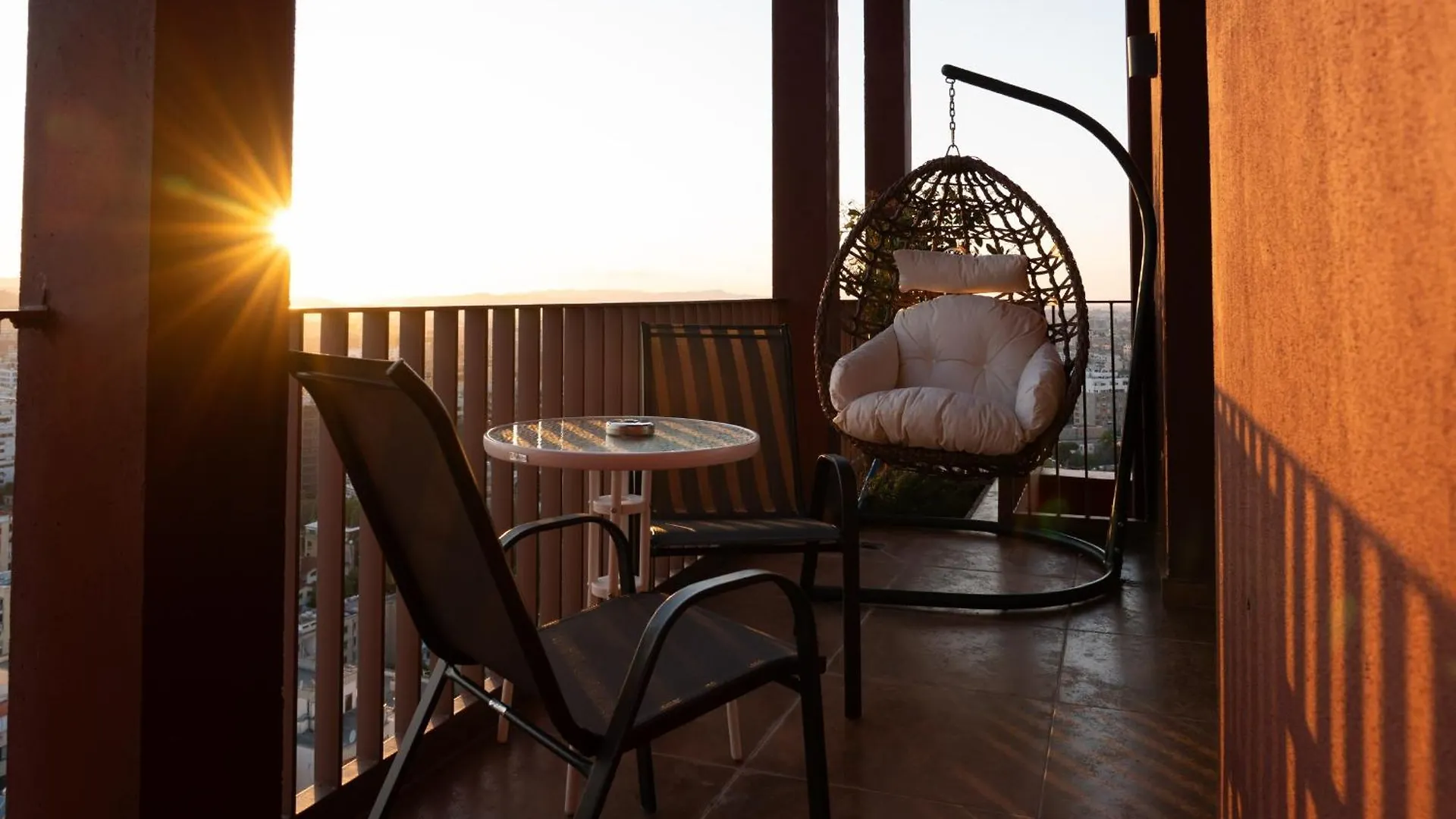 Modern Luxury Home In ティラナ 0*,